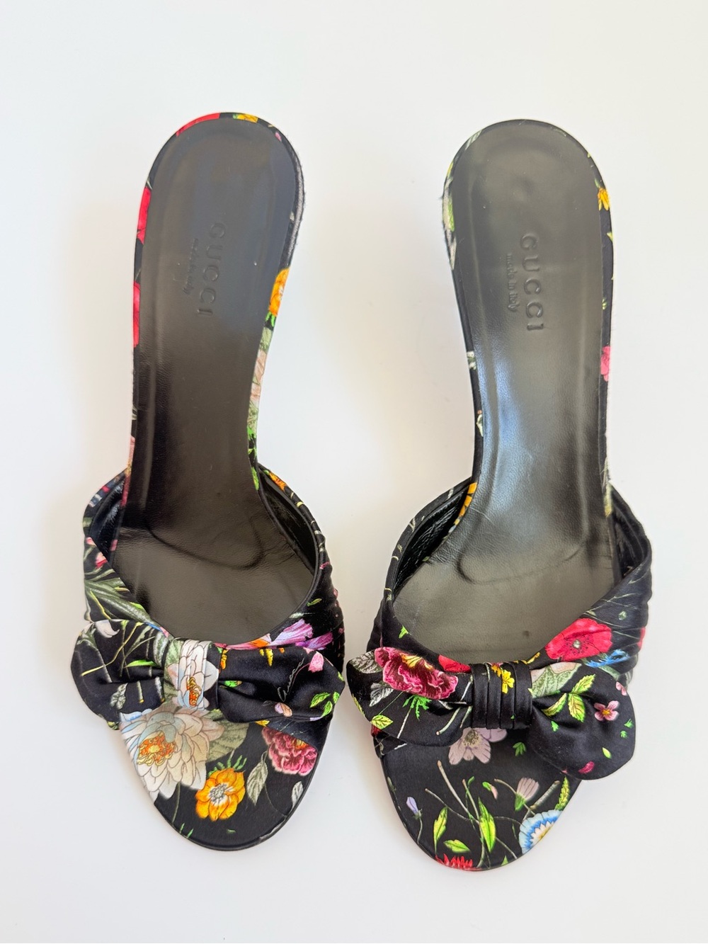 Gucci Flora Satin Bow Mule Heels Black Floral Sandals US 6 Vintage Y2K - Picture 2 of 11